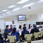 ผู้เข้าร่วมหลักสูตร ป.ย.ป. 2 – 4 โจทย์บูรณาการหัวข้อ “การใช้ Soft Power เพื่อสร้างภาพลักษณ์ให้ประเทศไทยเป็นจุดหมายหลักในการ Workation (Best Destination for Workation) เพื่อดึงดูดให้ต่างชาติมาใช้จ่ายในประเทศไทยเพิ่มขึ้น” ประกอบด้วย 1) กระทรวงพาณิชย์ 2) กระทรวงอุตสาหกรรม 3) กระทรวงการต่างประเทศ 4) กระทรวงการท่องเที่ยวและกีฬา และ 5) สำนักงาน ป.ย.ป. ร่วมระดมความคิดเห็นในการกำหนดแนวทางการดำเนินงาน ผู้เข้าร่วมหลักสูตร ป.ย.ป. 2 – 4 โจทย์บูรณาการหัวข้อ “การใช้ Soft Power เพื่อสร้างภาพลักษณ์ให้ประเทศไทยเป็นจุดหมายหลักในการ Workation (Best Destination for Workation) เพื่อดึงดูดให้ต่างชาติมาใช้จ่ายในประเทศไทยเพิ่มขึ้น” ประกอบด้วย 1) กระทรวงพาณิชย์ 2) กระทรวงอุตสาหกรรม 3) กระทรวงการต่างประเทศ 4) กระทรวงการท่องเที่ยวและกีฬา และ 5) สำนักงาน ป.ย.ป. ร่วมระดมความคิดเห็นในการกำหนดแนวทางการดำเนินงาน